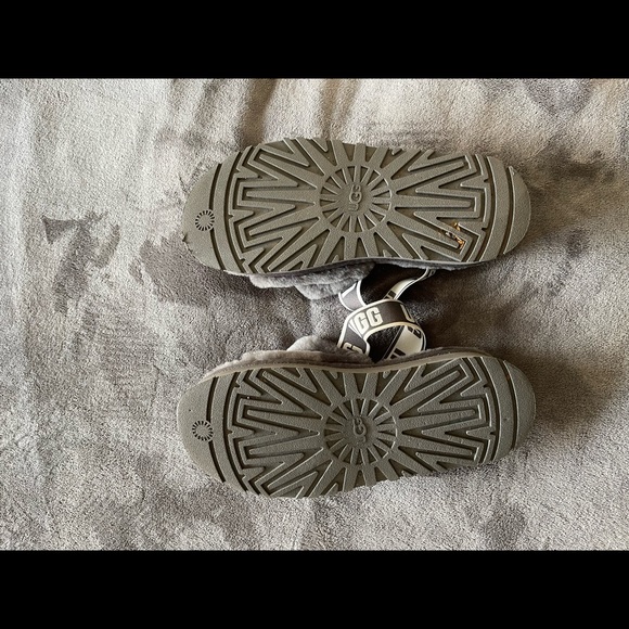 UGG - Disco Slide Slipper - Picture 3 of 4